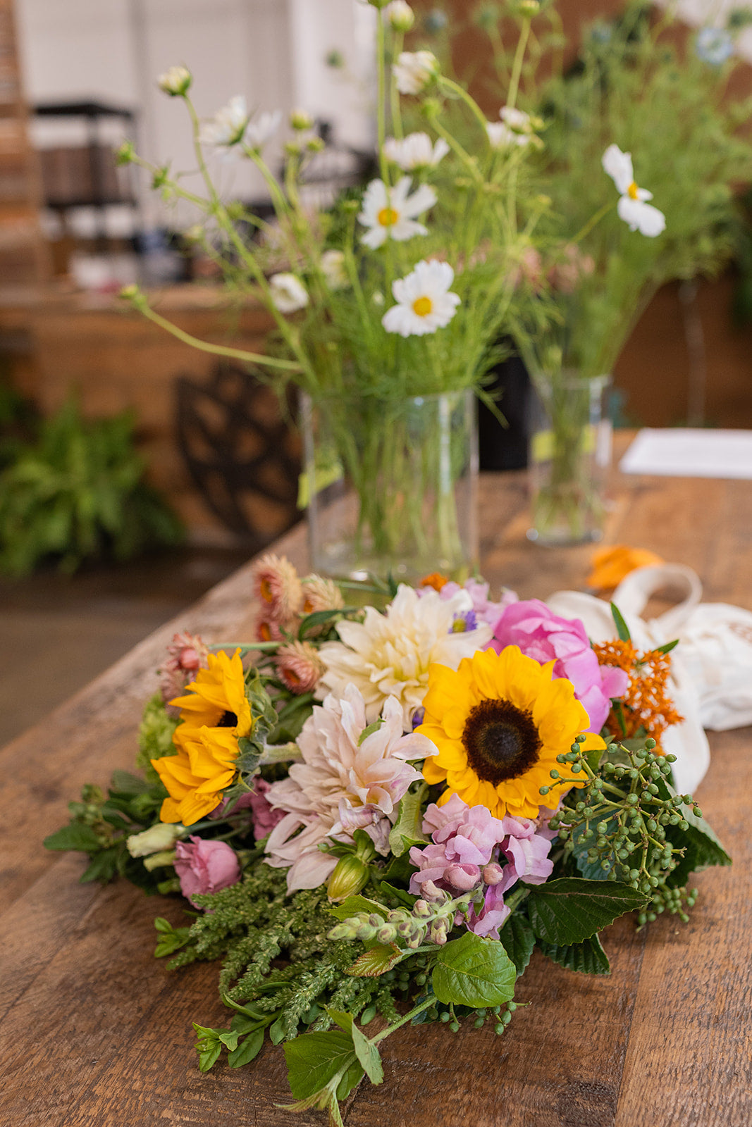 Colorful summer bouquet with sunflowers and dahlias from Flowers for Dreams floral subscription